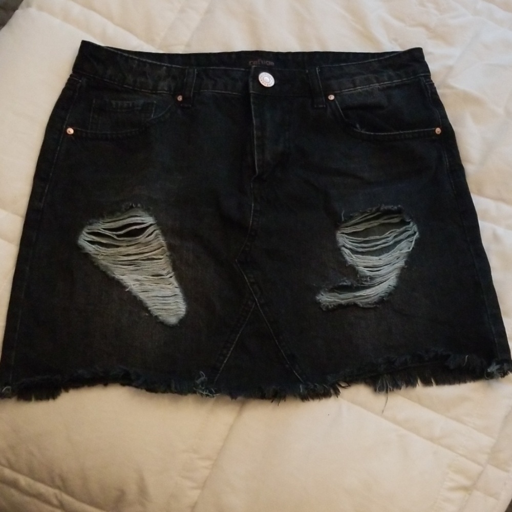 Refuge black jean skirt